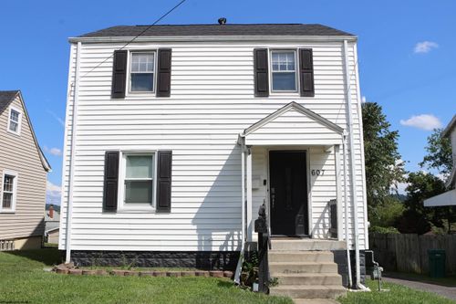 607 Joseph St, Clarksburg, WV, 26301-3429 | Card Image