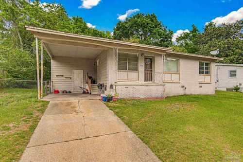 908 Blue Springs Dr, Pensacola, FL, 32505-2008 | Card Image