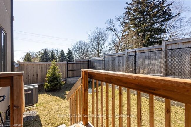 1 - 515 Garner Rd W, House attached with 3 bedrooms, 2 bathrooms and 1 parking in Ancaster ON | Image 28