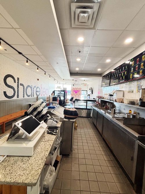 8565 Edinburgh Center Dr, Brooklyn Park, MN, 55443-3724 | Card Image