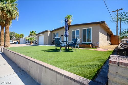 3624 Chevy Chase Ave, Las Vegas, NV, 89110-1005 | Card Image