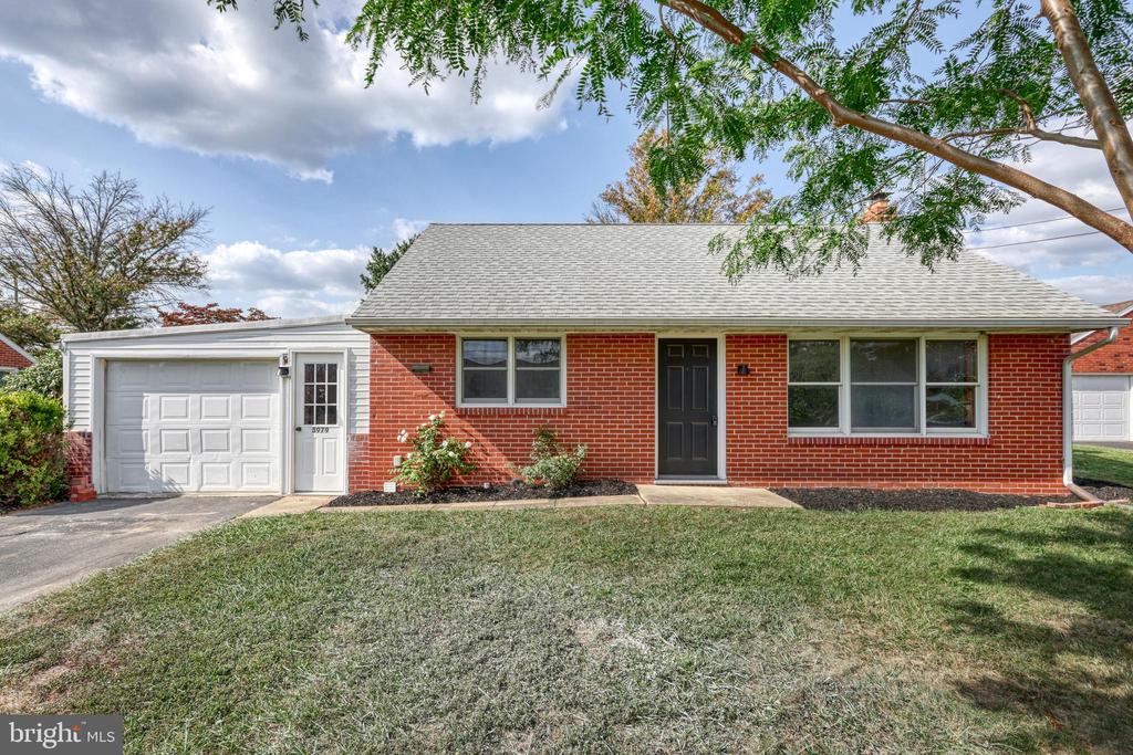 Palmer Ave, York, PA 17408
