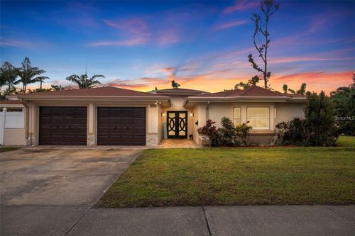 2790 Pinellas Point Dr, St Petersburg, FL, 33712-5511 | Card Image