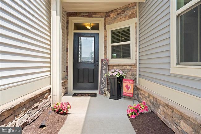7805 Wistar Woods Pl, Townhouse with 3 bedrooms, 3 bathrooms and null parking in HENRICO VA | Image 4