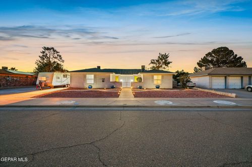 10629 Sombra Verde Dr, El Paso, TX, 79935-3612 | Card Image