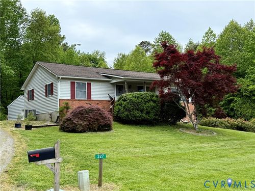 327 Gilbert St, Kilmarnock, VA, 22482-9526 | Card Image