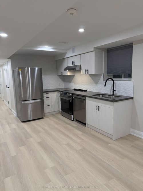 23a-23 Allinson Lane, Uxbridge, ON, L9P0R6 | Card Image