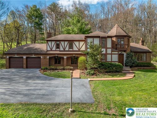 79 Country Club Rd, Ashland, PA, 17921-9044 | Card Image
