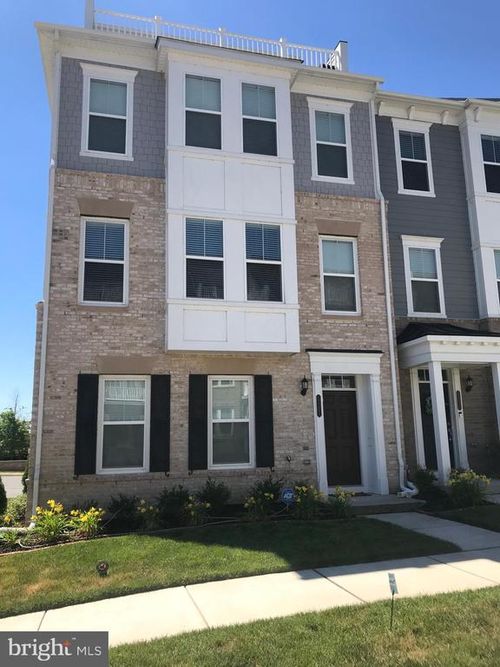 17351 Redshank Rd, DUMFRIES, VA, 22026-3061 | Card Image