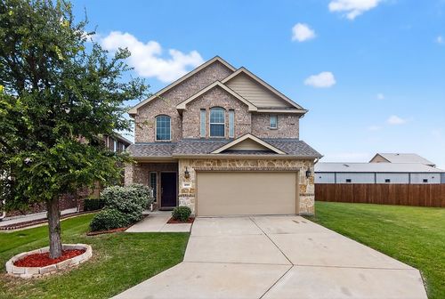 200 Black Bear Dr, McKinney, TX, 75071-8611 | Card Image