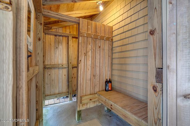 Outdoor Shower | Image 30