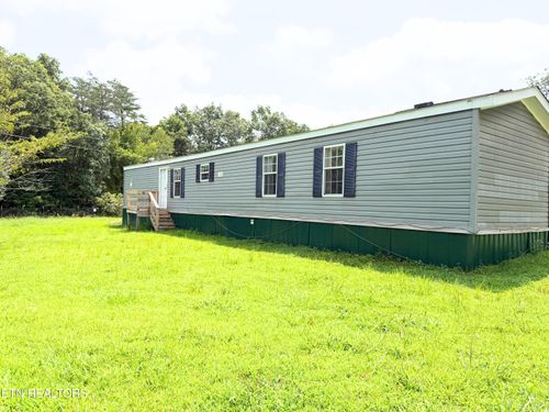 1043 Sitting Bull Pt, Crossville, TN, 38572-3560 | Card Image
