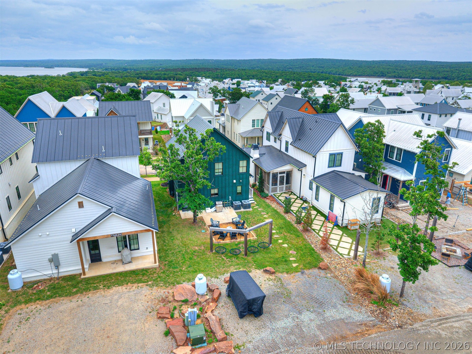 Residential in Carlton Landing 4