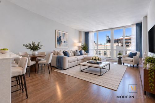 5-e-11-35 45th Ave, Long Island City, NY, 11101-4055 | Card Image