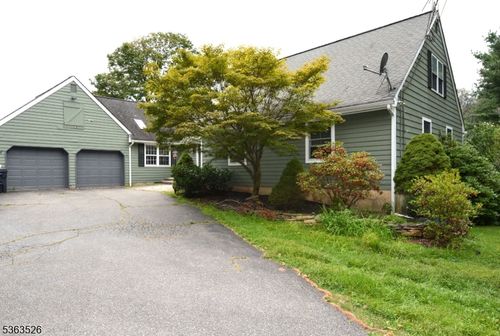 703 County Road 625, Hampton, NJ, 08827-4132 | Card Image