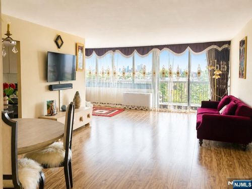 770 Anderson, Cliffside Park, NJ, 07010 | Card Image