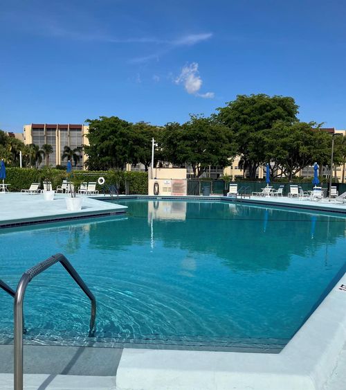 apt-303-3590 Via Poinciana, Lake Worth, FL, 33467-2838 | Card Image