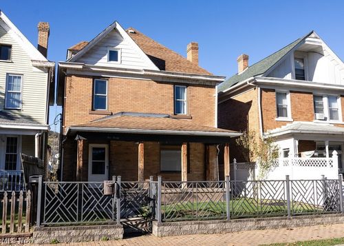 520 Grant St, Newell, WV, 26050-1208 | Card Image