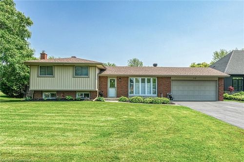 33 Echo St E, Cayuga, ON, N0A1E0 | Card Image
