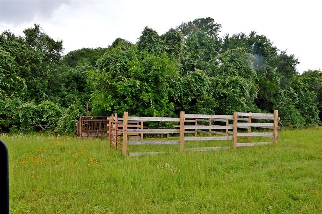 View of gate | Image 37