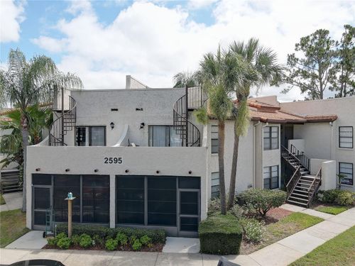 4-219-2595 Cyprus Dr, PALM HARBOR, FL, 34684-1044 | Card Image