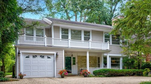 600 Sheridan Rd, Winnetka, IL, 60093-2342 | Card Image