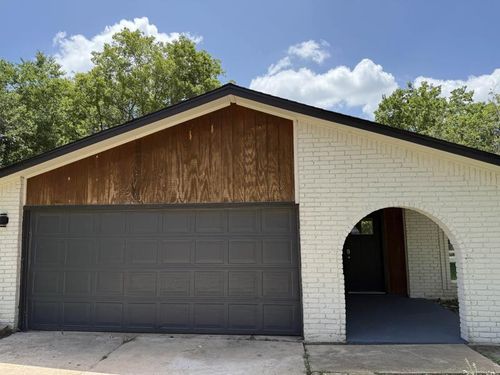 7207 E Meadow Bend Dr, Austin, TX, 78724-3811 | Card Image