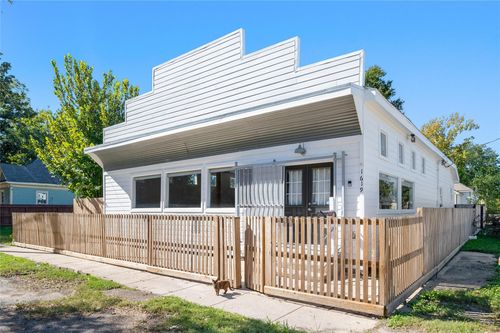 1619 Chapman St, Houston, TX, 77009-8714 | Card Image