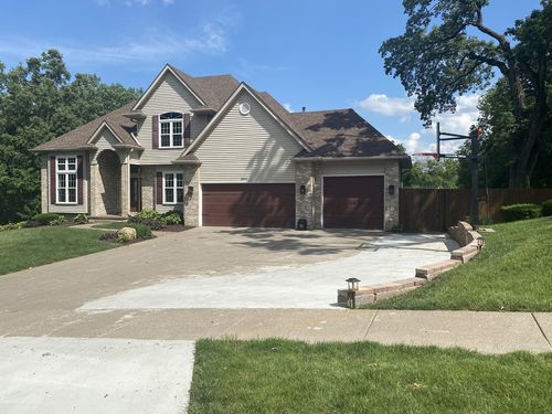 6809 Ridges Ct, Bettendorf, IA, 52722-6508 | Card Image
