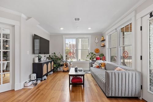 2-35 Berkshire St, Cambridge, MA, 02141-1903 | Card Image