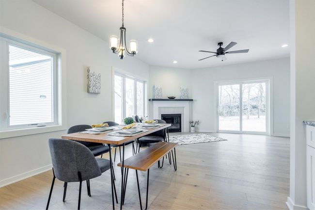 117 Ashberry Ln, Condo with 3 bedrooms, 3 bathrooms and null parking in Stoughton WI | Image 5