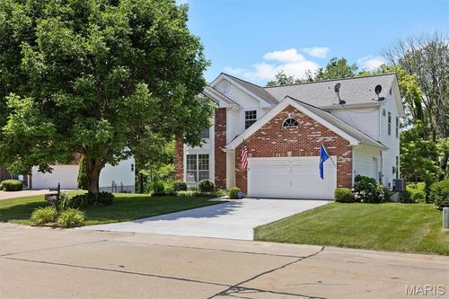 211 Sheffield Ct, Fairview Heights, IL, 62208-2666 | Card Image