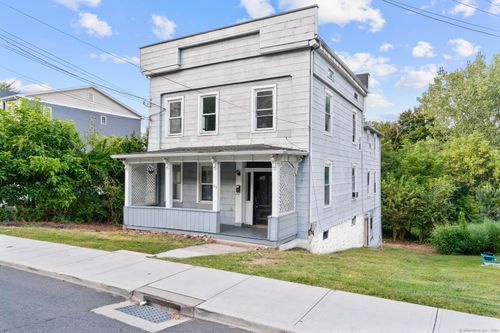 63 Grand St, Danbury, CT, 06810-8714 | Card Image