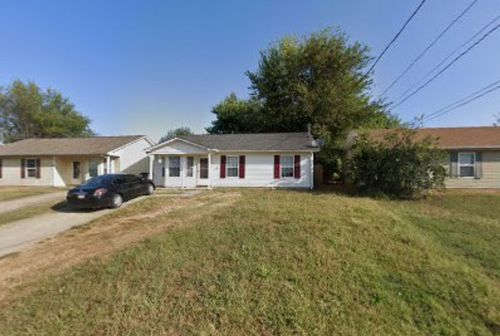 1058 Shadow Ridge Ave, Oak Grove, KY, 42262-9220 | Card Image