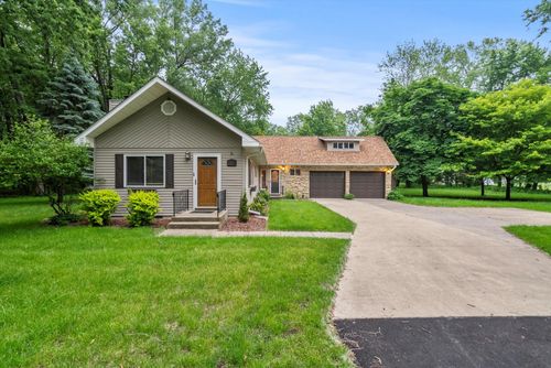 741 N School St, Braidwood, IL, 60408-1490 | Card Image