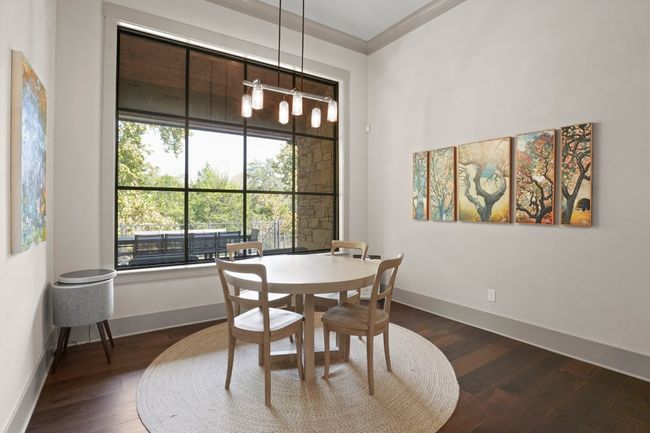 Breakfast nook. | Image 10