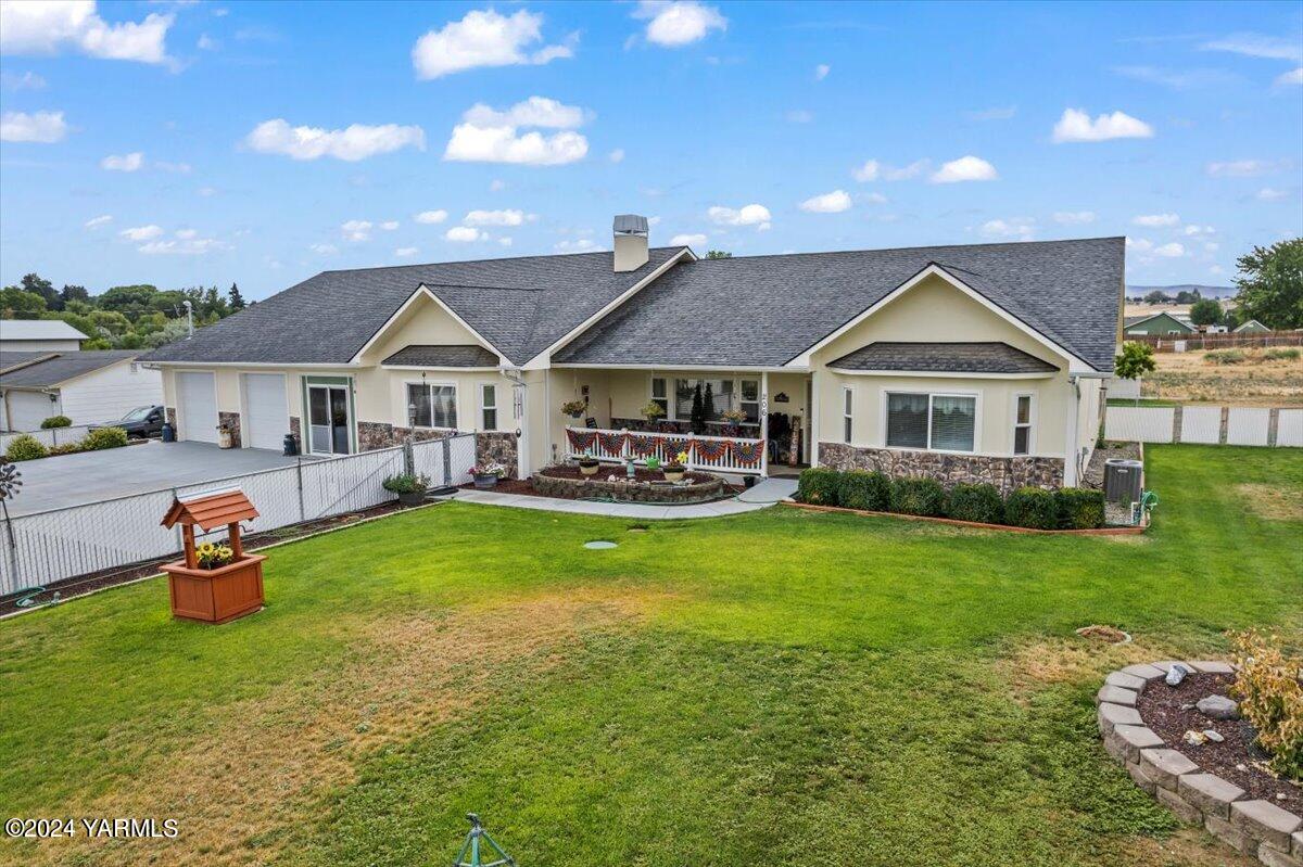 Pear Ave, Yakima, WA 98908