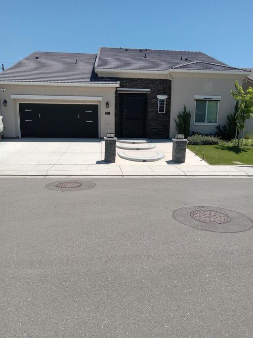 2354 Ruthie Ave, Manteca, CA, 95337-2082 | Card Image