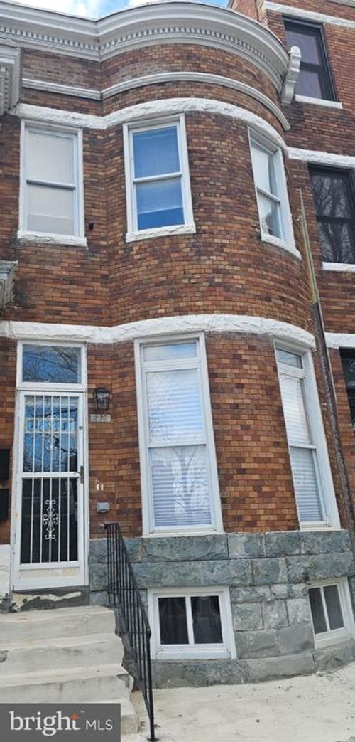 1-2720 Auchentoroly Ter, BALTIMORE, MD, 21217-1953 | Card Image