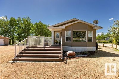 5001 48 Ave, House other with 2 bedrooms, 2 bathrooms and null parking in Busby AB | Image 2