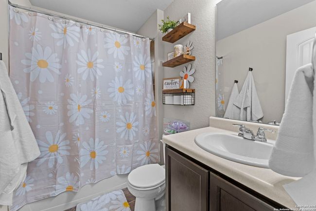 9814 Selestat Pt, House other with 3 bedrooms, 2 bathrooms and null parking in Schertz TX | Image 16