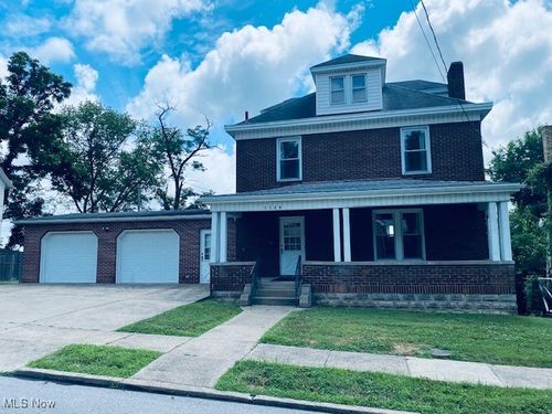 1124 Smithfield St, Parkersburg, WV, 26101-4815 | Card Image