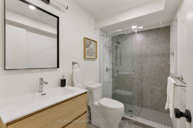108 Crawford St, House attached with 6 bedrooms, 5 bathrooms and 3 parking in Toronto ON | Image 36