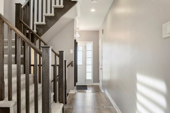 173 W Oak Trail, House attached with 3 bedrooms, 3 bathrooms and 1 parking in Kitchener ON | Image 6