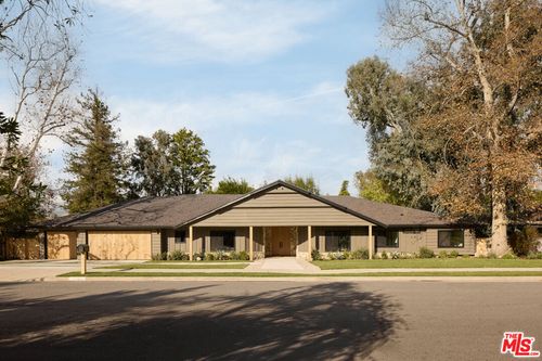 17539 Magnolia Blvd, Encino, CA, 91316-2544 | Card Image