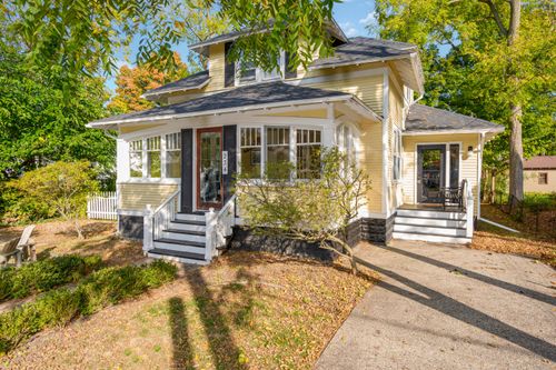 234 Francis St, Saugatuck, MI, 49453-9503 | Card Image