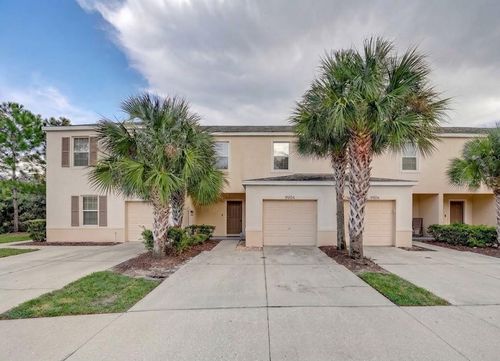9904 Hound Chase Dr, GIBSONTON, FL, 33534-5422 | Card Image