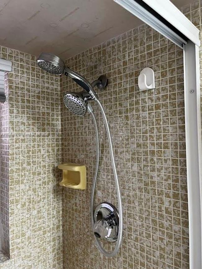 APT-807 - 3090 N Course Dr, Condo with 3 bedrooms, 3 bathrooms and null parking in Pompano Beach FL | Image 32