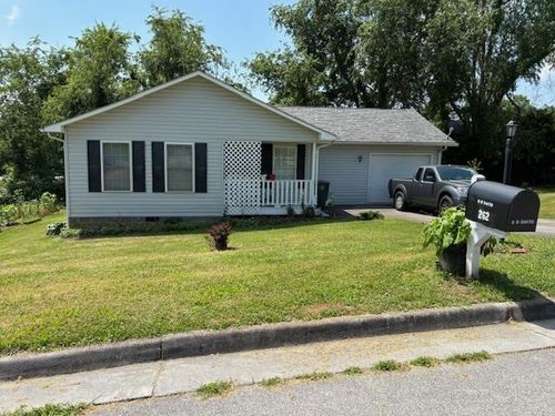 262 Hallock Dr, Abingdon, VA, 24210-3152 | Card Image