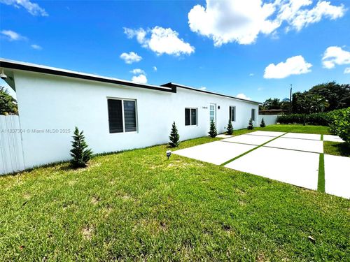 14801 Nw 5th Ave, Miami, FL, 33168-4210 | Card Image